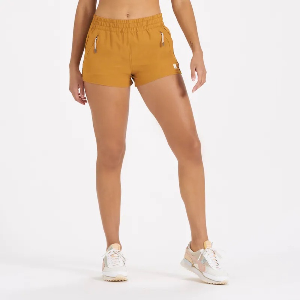 Vuori Dash Short Dark Golden NWOT